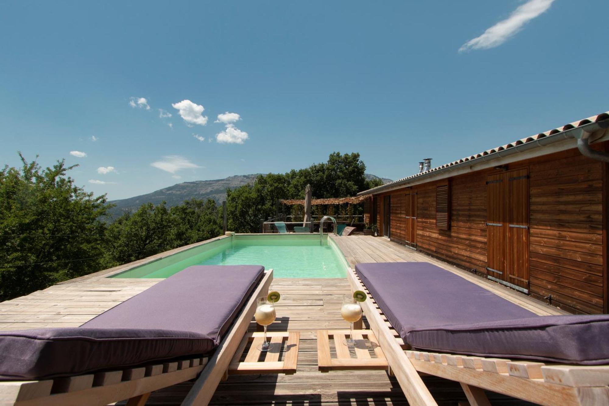 Escragnolles Lodge Du Berlandou מראה חיצוני תמונה