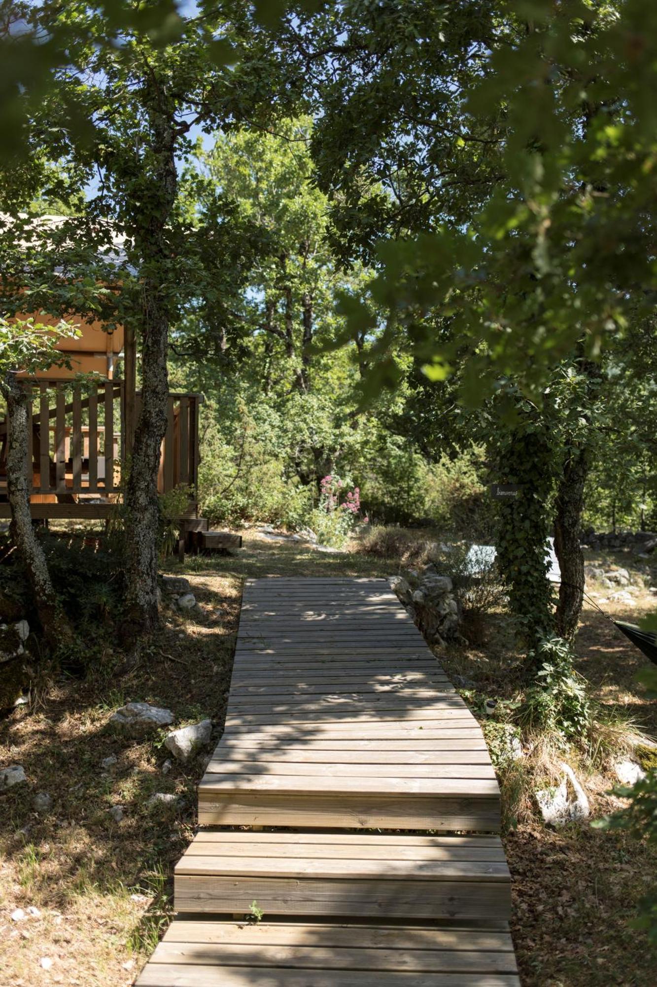 Escragnolles Lodge Du Berlandou מראה חיצוני תמונה